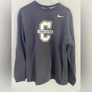 Men’s Nike pullover sweatshirt